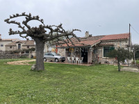 Valdebek, kuća na lijepoj poziciji sa 1.500m2 okućnice