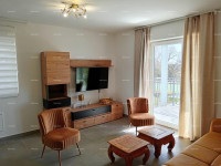 VALTURA, KUĆA s 4 STANA