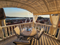 VAROŠ/ŠIBENIK - DVOSOBAN STAN, P = 116 M2