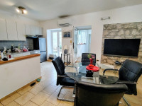 Veli Iž,trosoban stan u prizemlju-Prilika