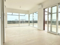 Velika Gorica, penthouse 155 m2 s terasom i liftom