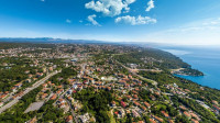Veliko građevinsko zemljište u Jurdanima