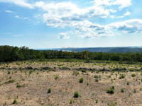 * STANIŠOVI, RAŠA – GRAĐEVINSKO ZEMLJIŠTE 8.600 m² S PANORAMSKIM POGLE
