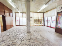 Veruda, - poslovni prostor u prizemlju, 87.35 m2