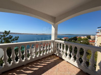 Vidalići, kuća sa 7 apartmana i panoramskim pogledom na more