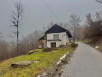 Vikend imanje s vinogradom, šumom i kletima - 10.106m²