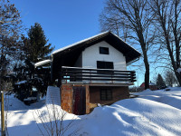 Vikendica sa zemljištem 3.935 m2, Čepelovac