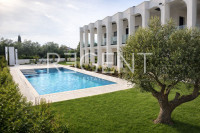 Vila 335 m², Umag — bazen 10×5, pogled more, namještena