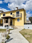Vila s bazenom, izuzetni potencijal za investiciju, 3SS+DB
