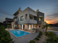VIla s bazenom PRODAJA Bibinje, Zadar