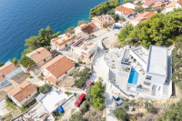 Vila moderne arhitekture s panoramskim pogledom i infinity bazenom