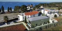 Kuća Fažana 50 m od mora i plaža. Prodaja moderne, dvojne , vile sa ba