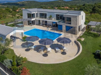 Vila unutrašnjost ISTRE 450 m2