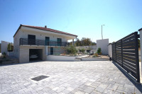 Villa s bazenom, Biograd n/M okolica, PRODAJA