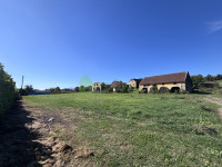 VINICA - GRAĐEVINSKO ZEMLJIŠTE SA GOSPODARSKIM OBJEKTIMA  10.060 m2!!