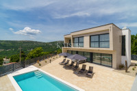 Novi Vinodolski, Bribir - namještena vila sa predivnim pogledom na mor