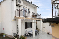 Novi Vinodolski, Donji Zagon - kuća s garažom