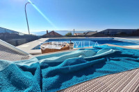Novi Vinodolski, luksuzna vila sa bazenom i panoramskim pogledom na mo
