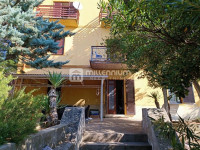 Novi Vinodolski, 450m2, samostojeća kuća 150m od mora