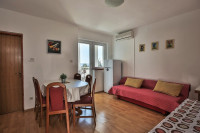 Novi Vinodolski, trosob. apartman 40 m2,100 m pješice do mora i plaže!