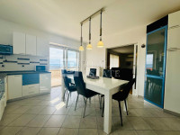 NOVI VINODOLSKI - trosoban stan s ogromnom terasom i predivnim pogledo