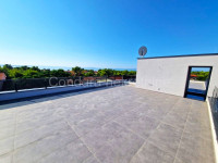 Vir - apartman s krovnom terasom - POGLED!!!