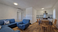 Vir – renovirana i namještena kuća s dva apartmana