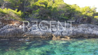 Vis - poljoprivredno zemljište 9.000 m2