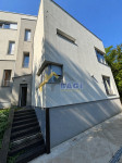 Višeetažna kuća Gornje Vrapče - 450 m2 GBP + bazen