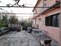 Viškovo, samostojeća kuća 430m2, 380.000 eur/kn