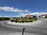Viškovo, stan u prizemlju s okućnicom