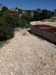 VIŠKOVO, građ. zemljište od 2400 m2 u blizini centra