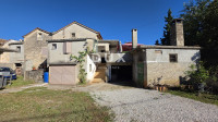 Višnjan, kamena kuća 233 m², novi krov