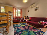 VISOKA, DVOSOBAN STAN S PARKINGOM, DUGOROČNO