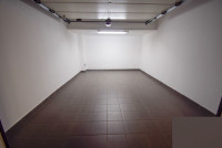 VMD Garaža: Zagreb (Sigečica Radnička/ Folnegoviceva), 15 m2