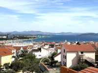 VODICE, novo, 1. kat + krovna terasa 85 m2, panoramski pogled na more,