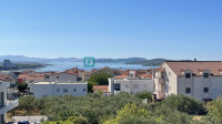 VODICE, novo, 2. kat, pogled na more, 3 spavaće sobe, ostava