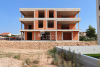 Vodice 2-soban apartman na 1. katu, mirna lokacija