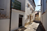 Vodice- centar kuća 90 m2