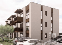 Vodice, dvosoban stan u novogradnji, 600m od plaže
