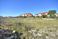 Vodice - građevinsko  zemljište 692m2