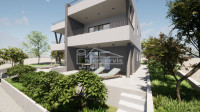 .::: Vodice, komforan stan s vrtom u novogradnji :::.
