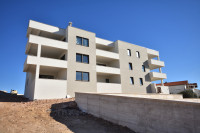 Vodice - Luksuzni Stan S2 u prizemlju s vrtom, pogled na more