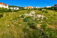 Vodice, mirna lokacija, građevinsko zemljište površine 1322 m²