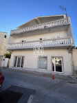 VODICE – Nekadašnji hostel u centru grada, 700 m²