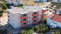 Vodice, novogradnja – 1-sobni stan s vrtom