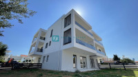VODICE, novogradnja, prizemlje, vrt 140 m2, 650 m do plaže