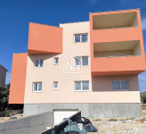 VODICE – Novogradnja, stan na prvom katu s lođom S9
