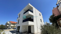 VODICE, novo, useljivo, 2.kat, terasa, mirna lokacija