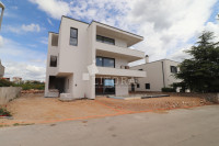 Vodice penthouse sa pogledom na more, mirna lokacija